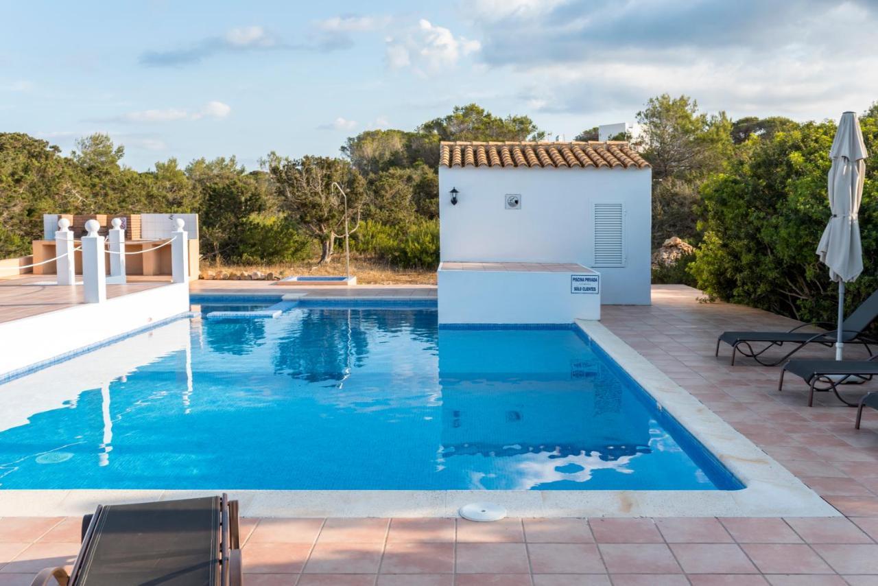 Apartments Es Clot Des Forn Es Pujols Exterior photo